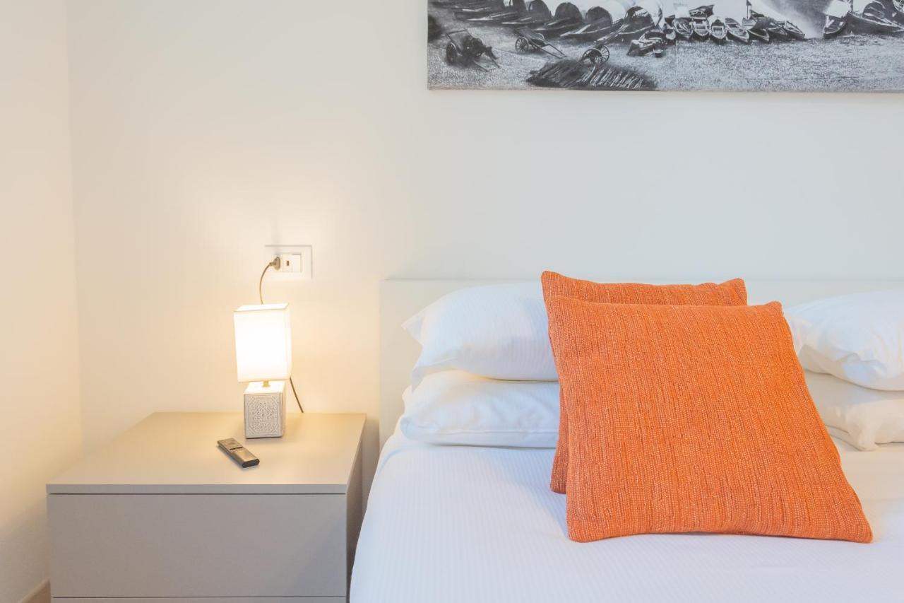 White Lake View Apartment By Rent All 科莫 外观 照片